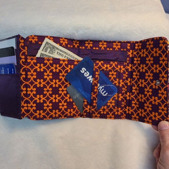 Vera Bradley Tri-Fold Euro Wallet (Safari Sunset) GUC - Picture 8 of 13